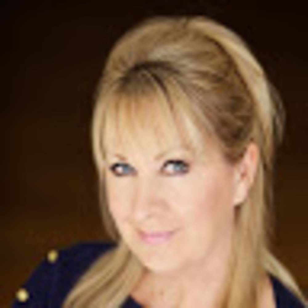 Meet your Posher, Cynthia